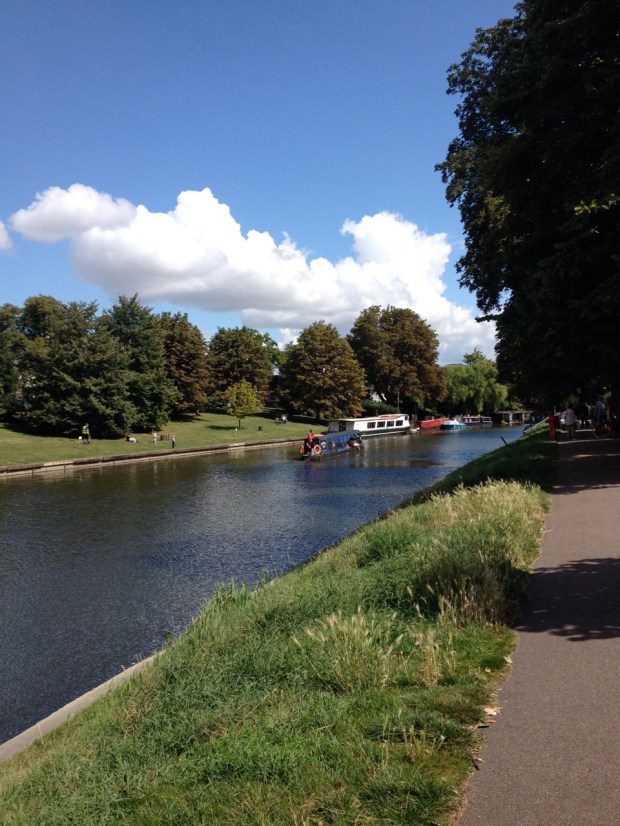 Just a moment's walk from our hotel, this was our first sight of the famous River Cam.