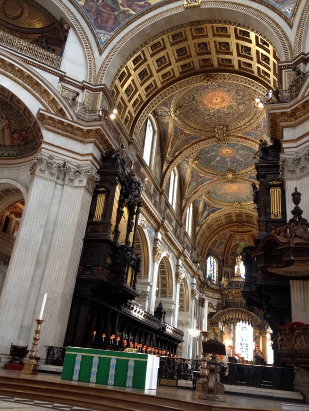 Contraband photo of the inside of St. Paul's! (Shhh...)